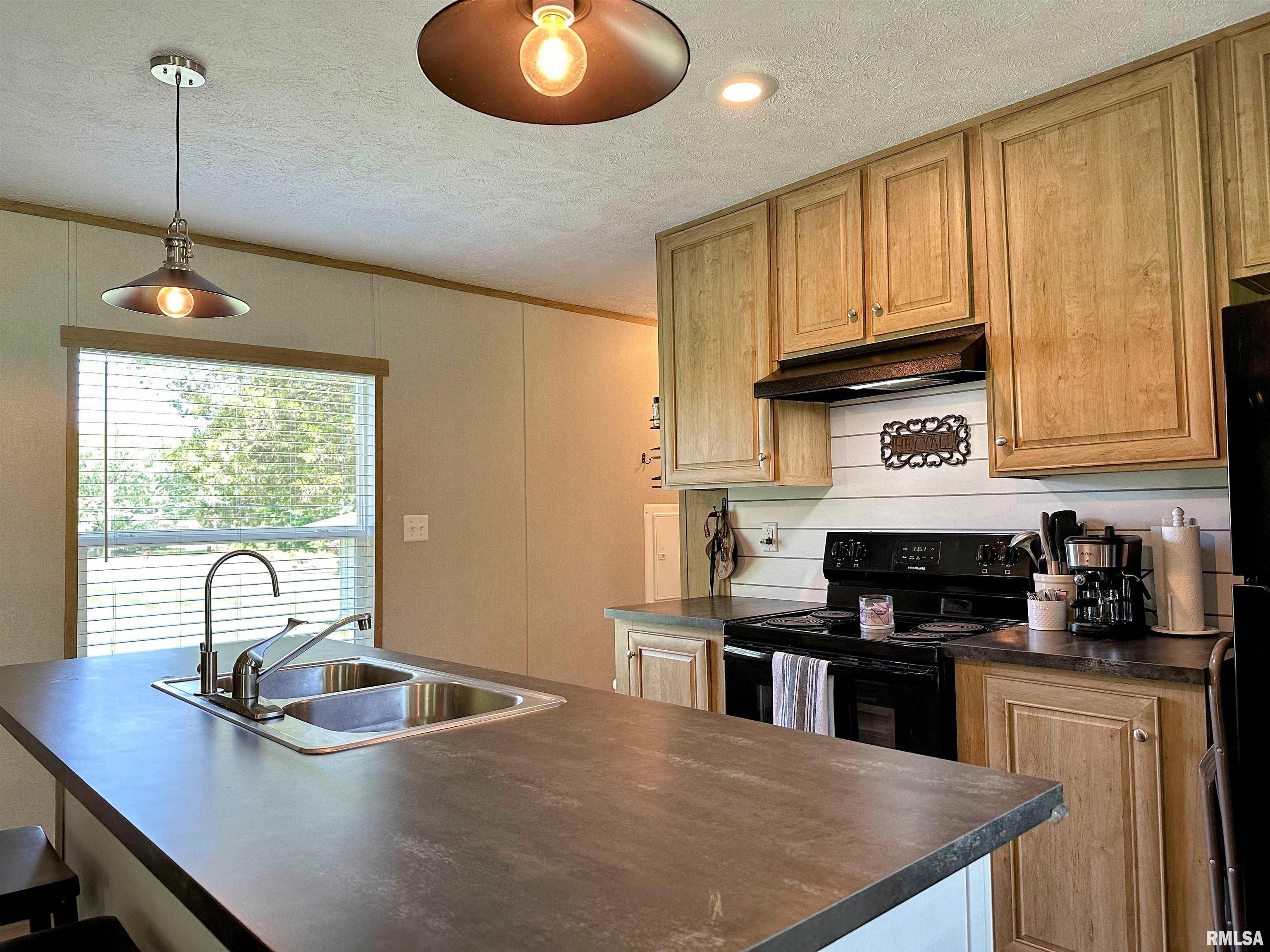 300 4th Street Colp, IL 62918 - Photo 33 of 48