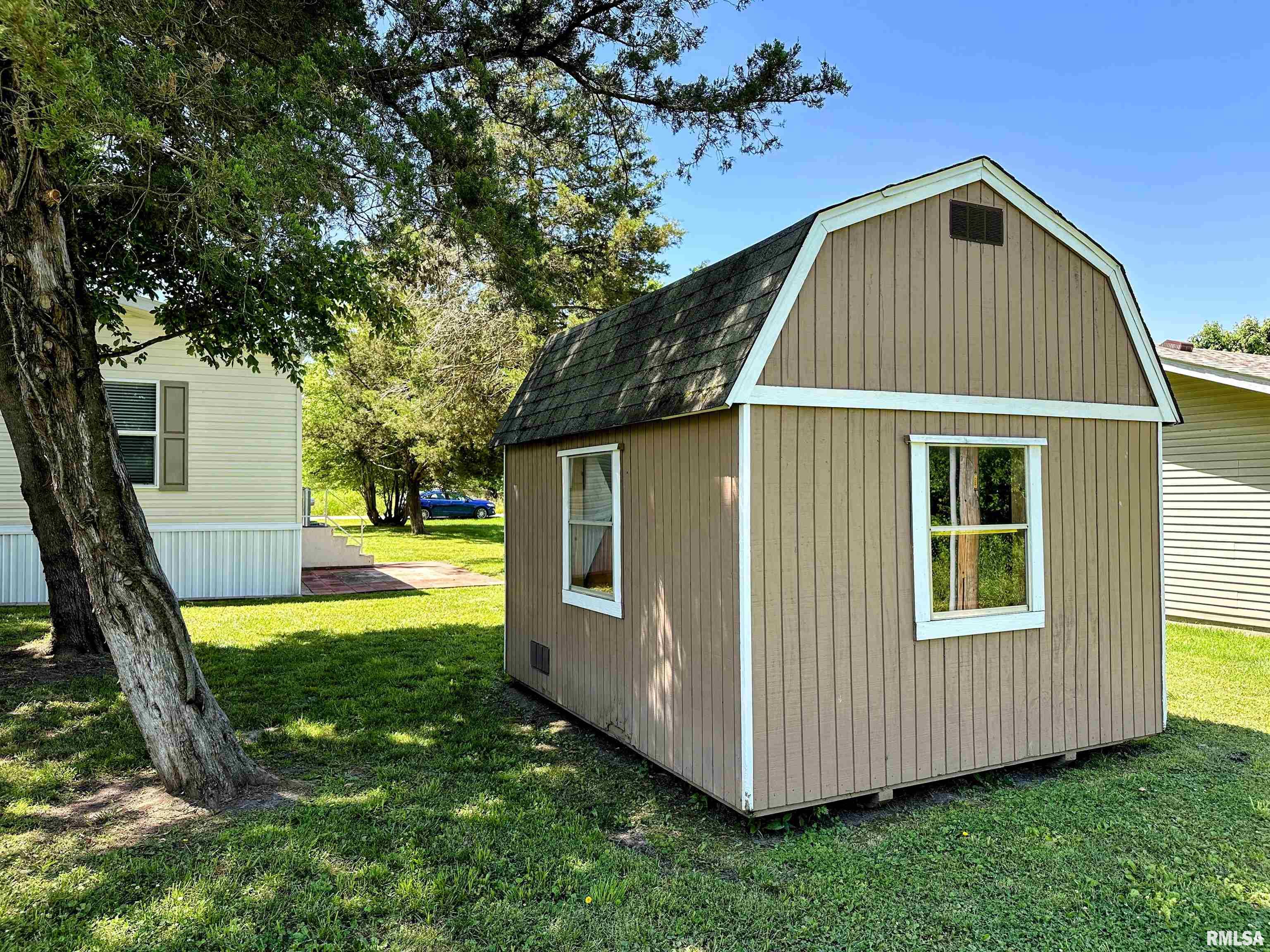 300 4th Street Colp, IL 62918 - Photo 42 of 48