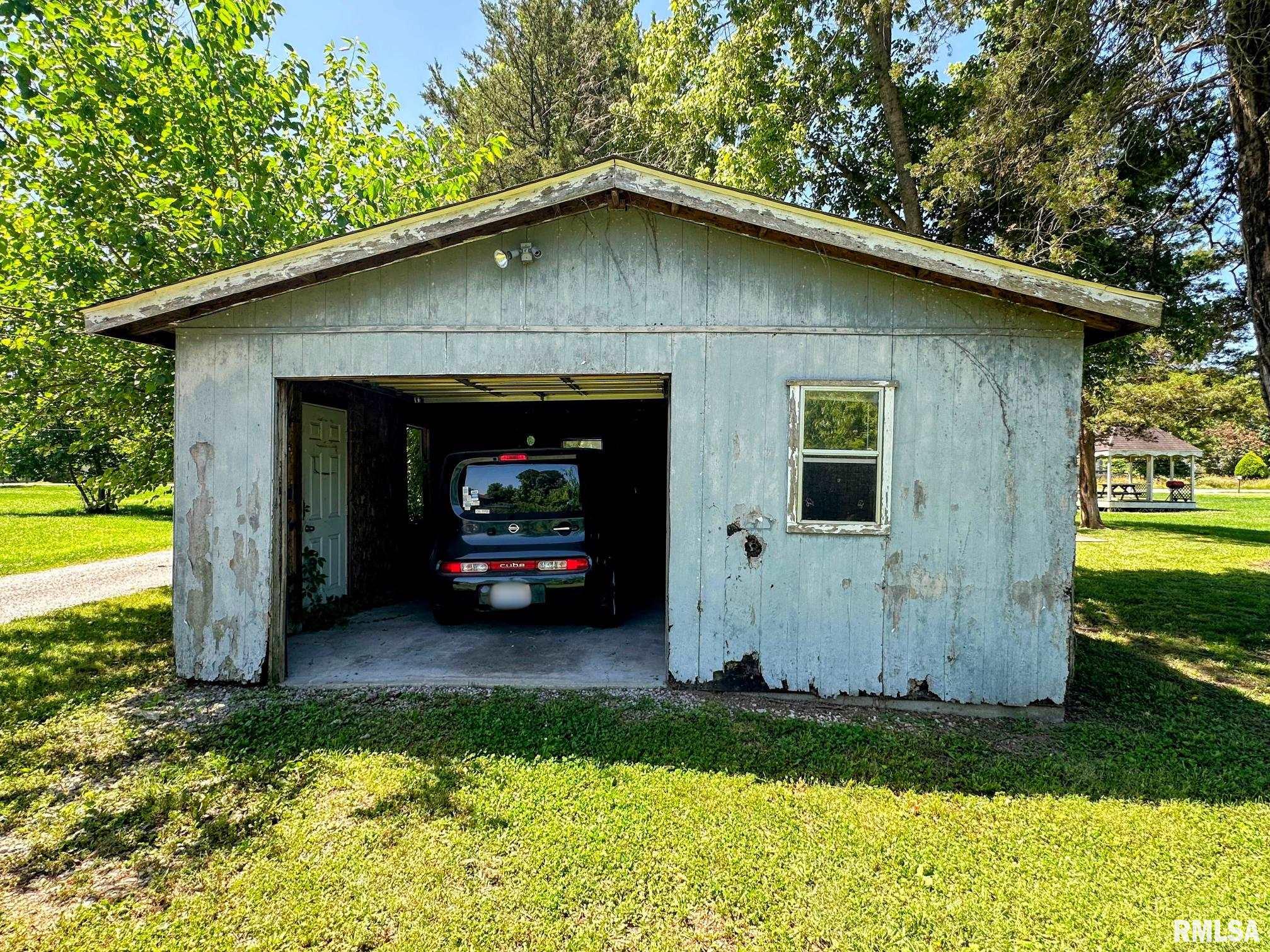 300 4th Street Colp, IL 62918 - Photo 44 of 48