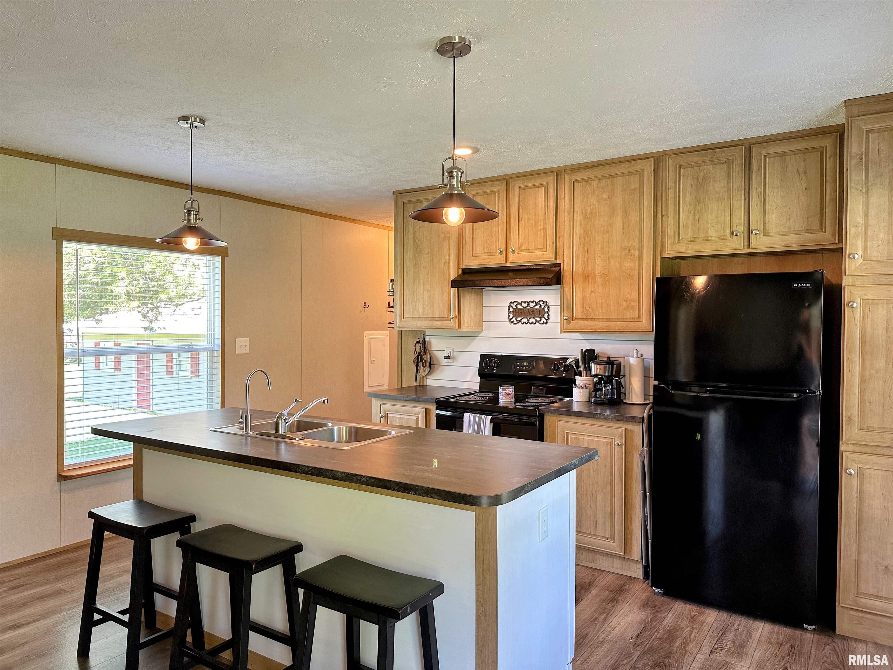 300 4th Street Colp, IL 62918 - Photo 6 of 48