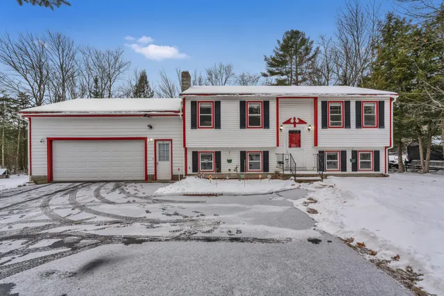 $390,000 | 63 Country Club Road, Sanford, ME 04073