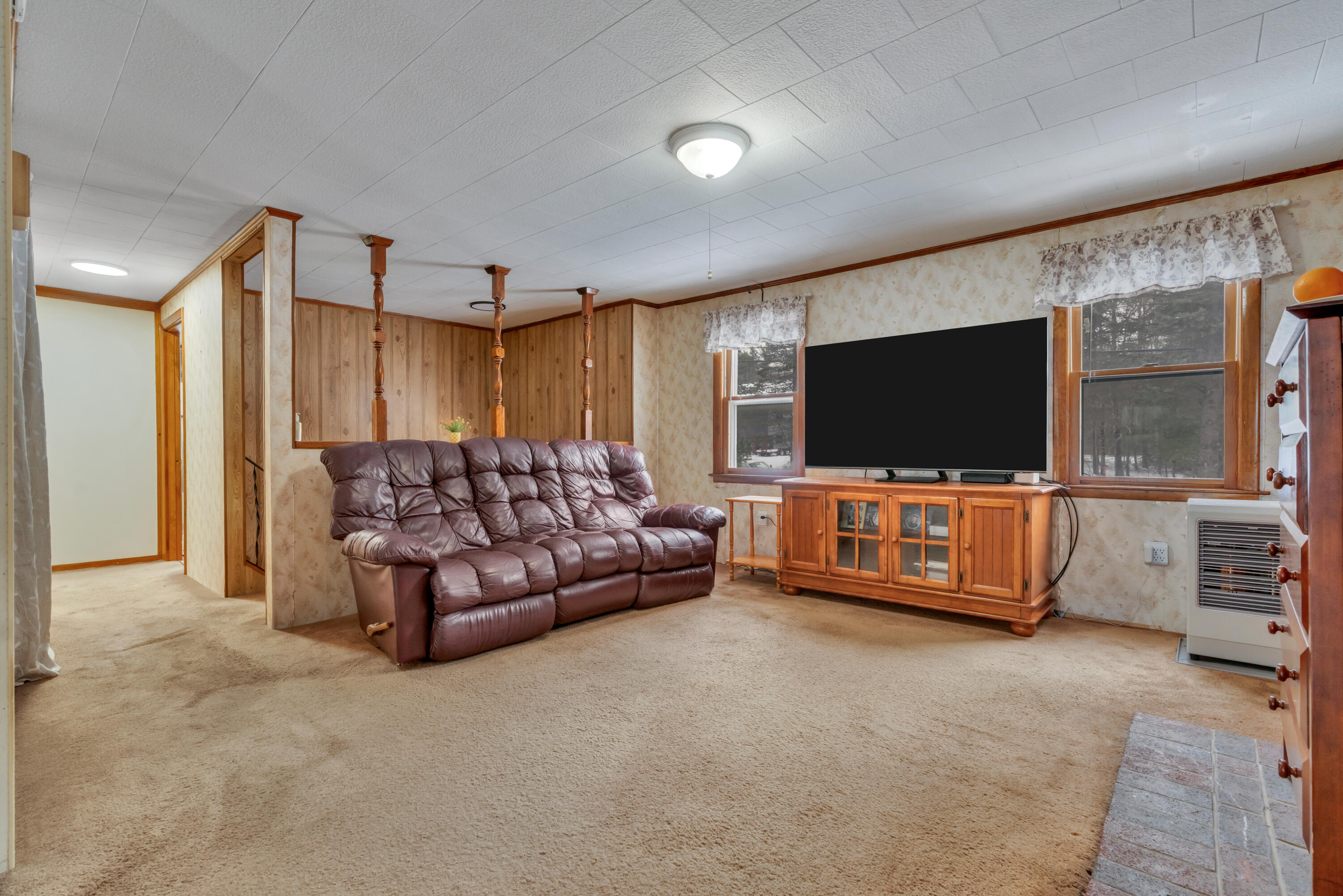 63 Country Club Road Sanford, ME 04073 - Photo 6 of 21 _DSC0024