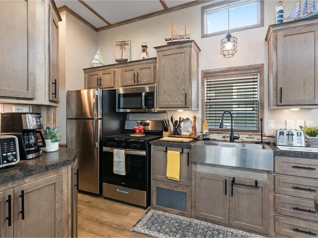 $289,000 | 2 Angler Lane, South Hero, VT 05486