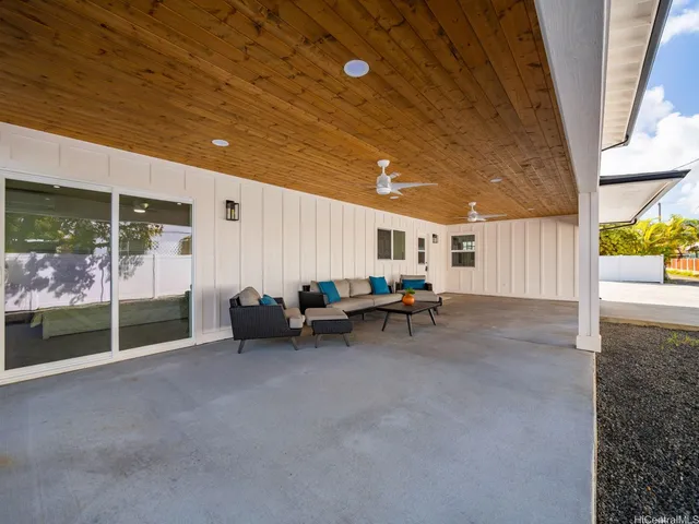 $2,200,000 | 244 Kihapai Street, Unit A, Kailua, HI 96734