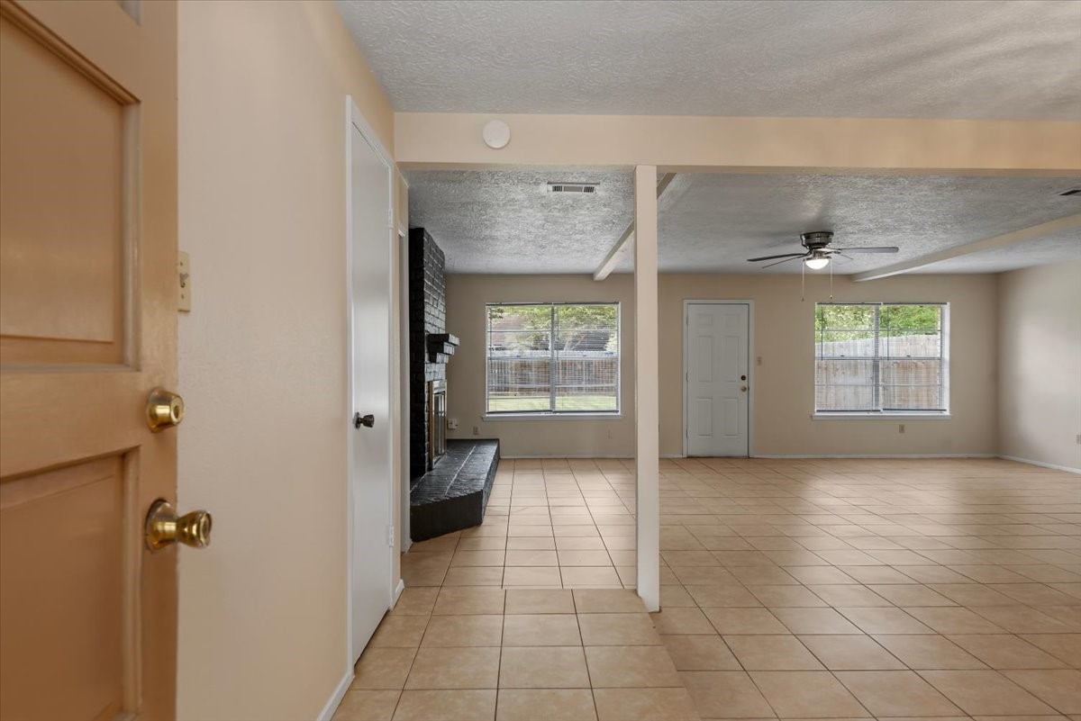 23114 Tree Bright Lane Spring, TX 77373 - Photo 6 of 37 Gallery Image 6