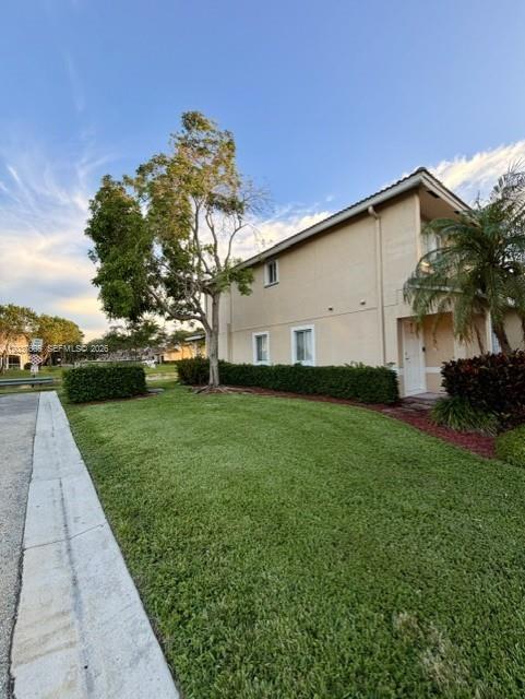 8968 Lancaster Street Tamarac, FL 33321 - Photo 3 of 28