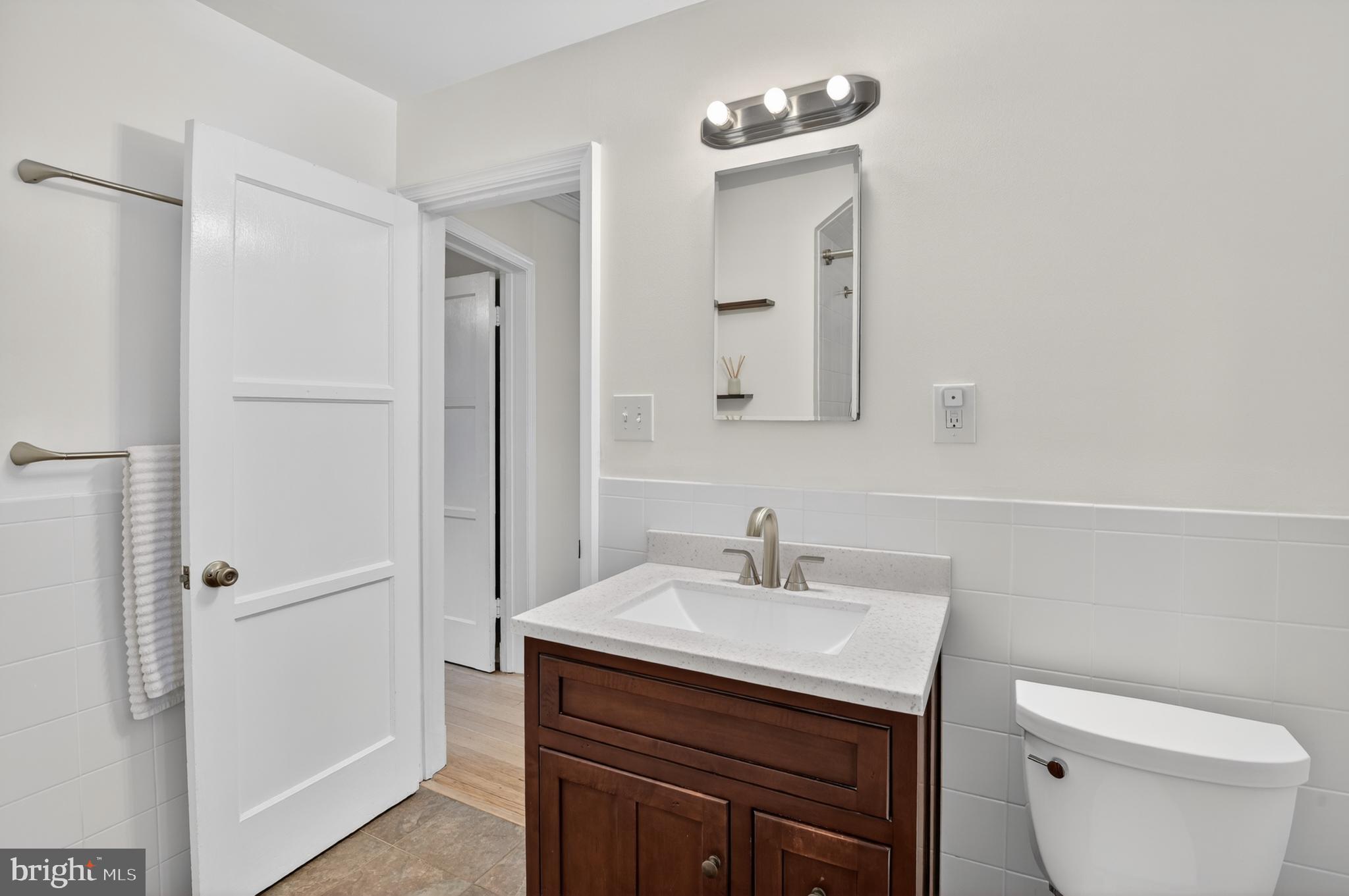 202 Baden Street Silver Spring, MD 20901 - Photo 21 of 40 Full bath on upper level