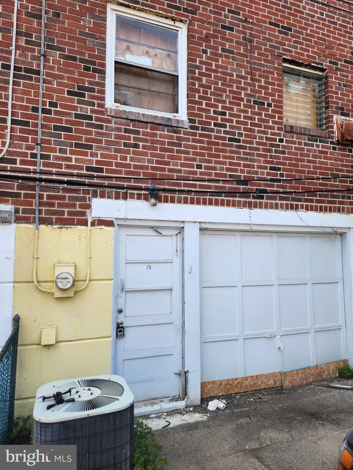 8617 Gillespie Street Philadelphia, PA 19136 - Photo 1 of 7