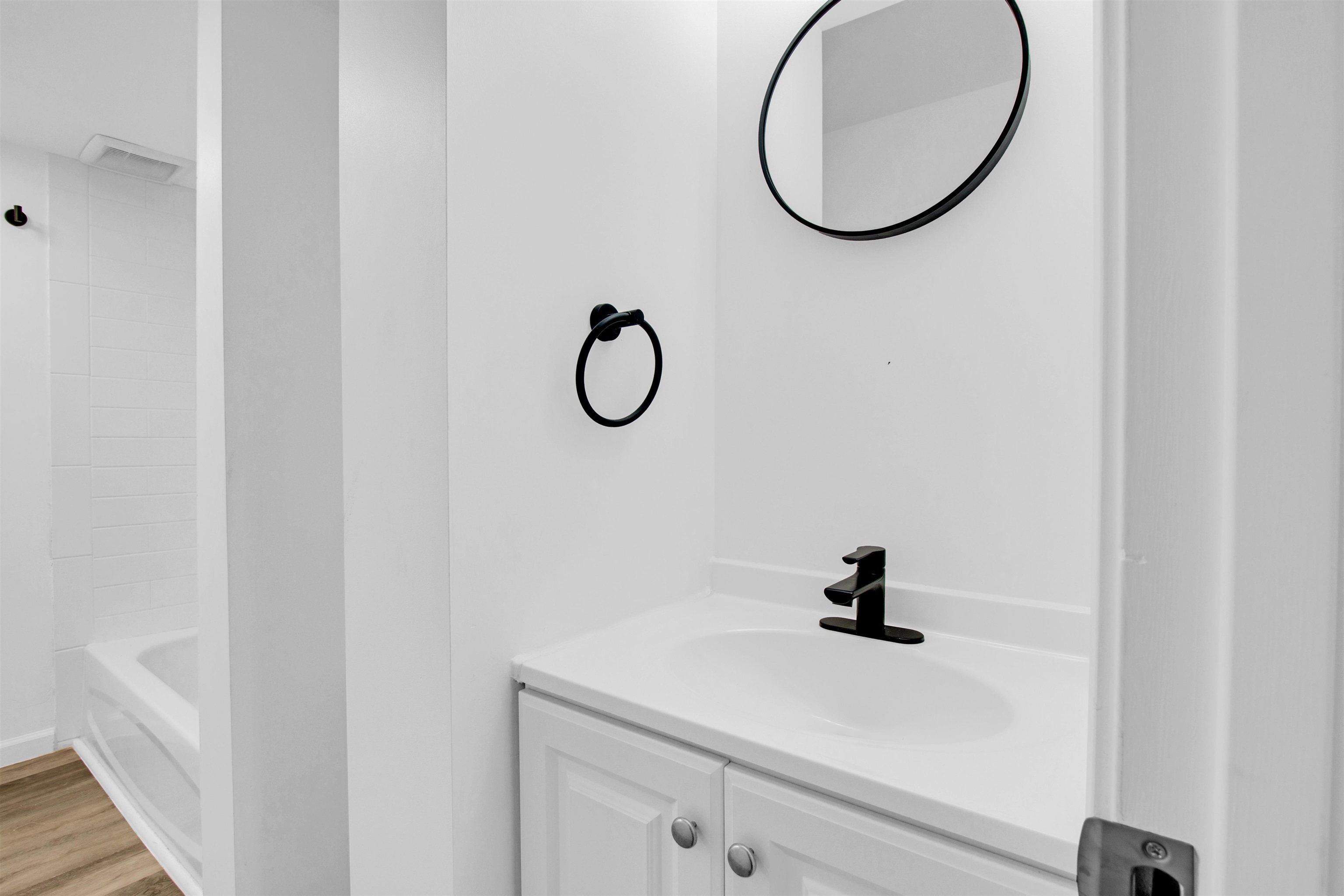 337 Sheffield Avenue, Unit APARTMENT A Flint, MI 48503 - Photo 6 of 7