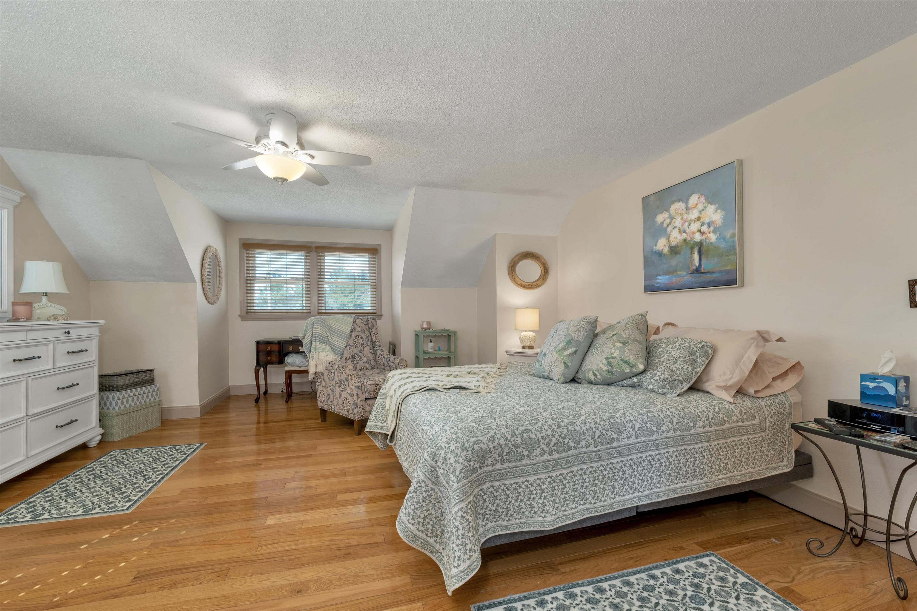 331 Fox Run Road Hudson, NH 03051 - Photo 14 of 46