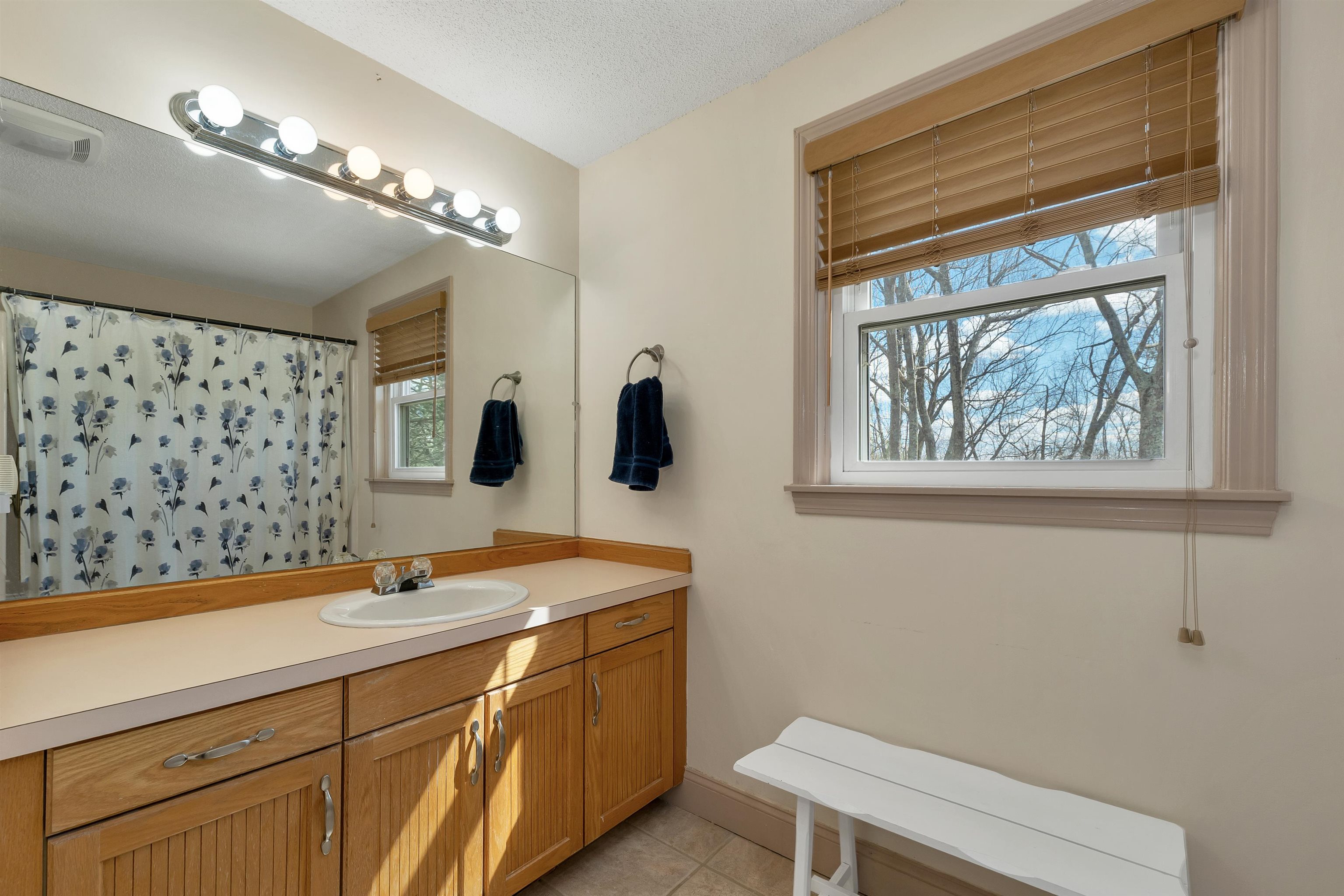 331 Fox Run Road Hudson, NH 03051 - Photo 21 of 46