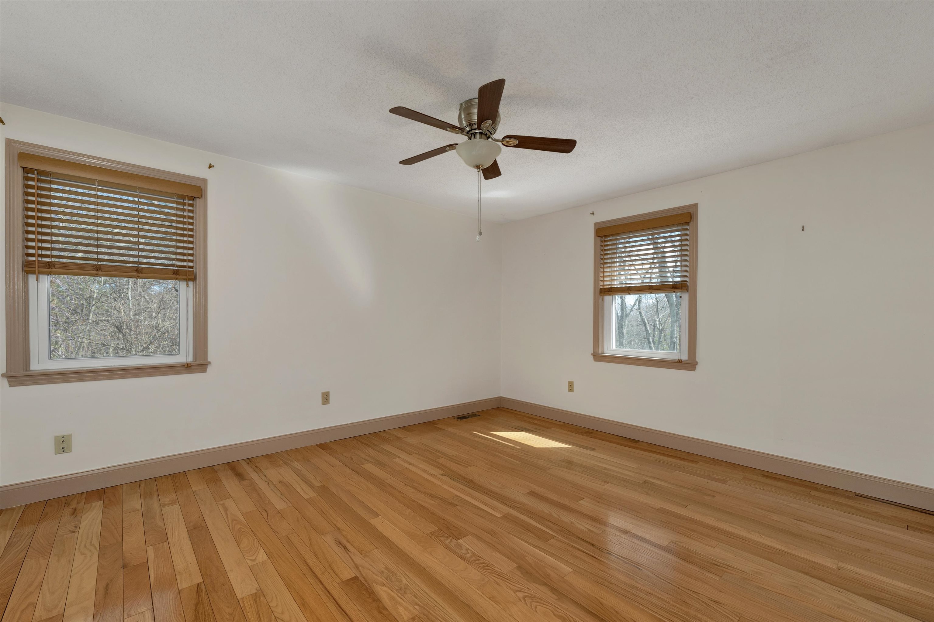 331 Fox Run Road Hudson, NH 03051 - Photo 23 of 46