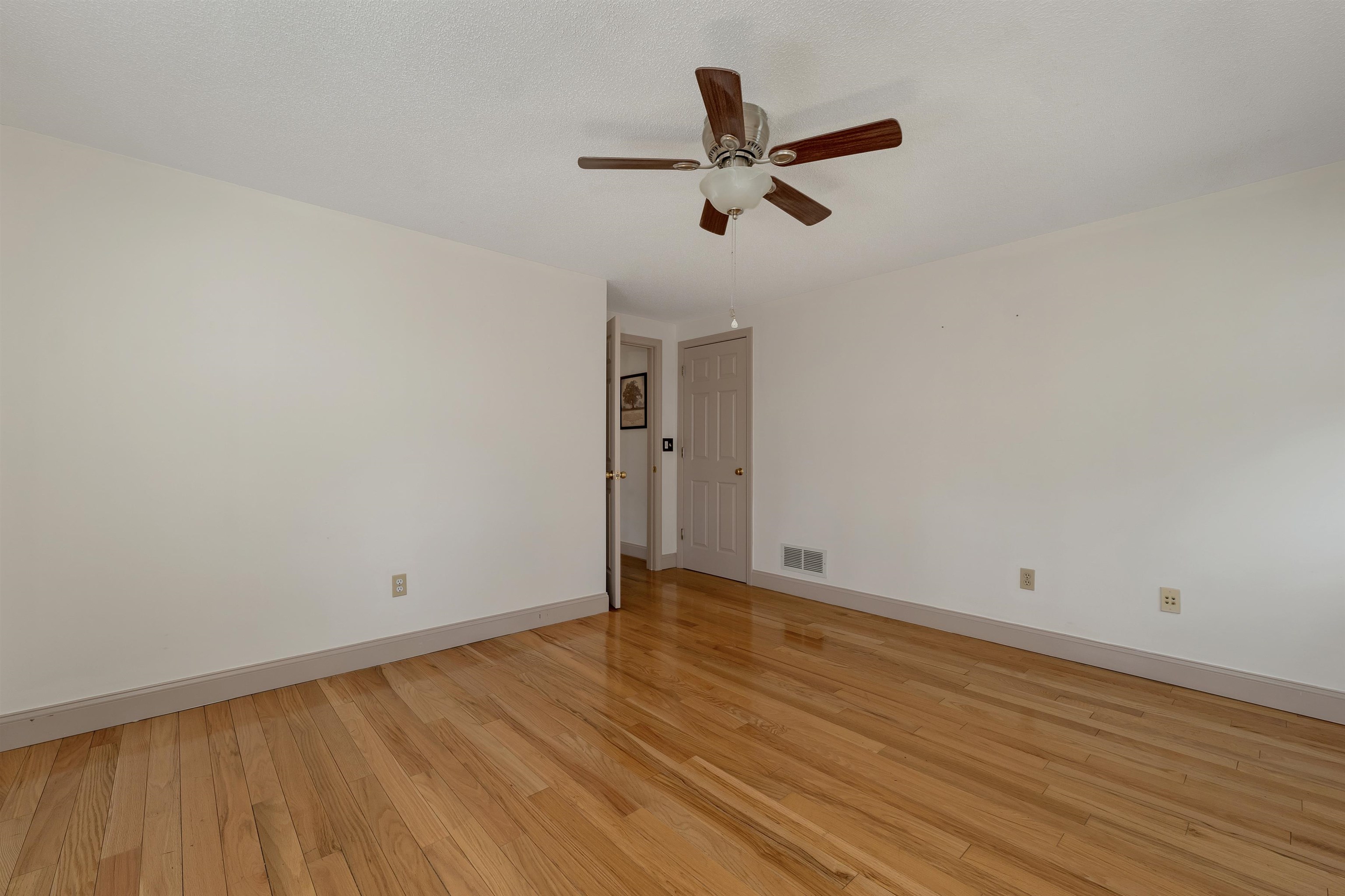 331 Fox Run Road Hudson, NH 03051 - Photo 24 of 46