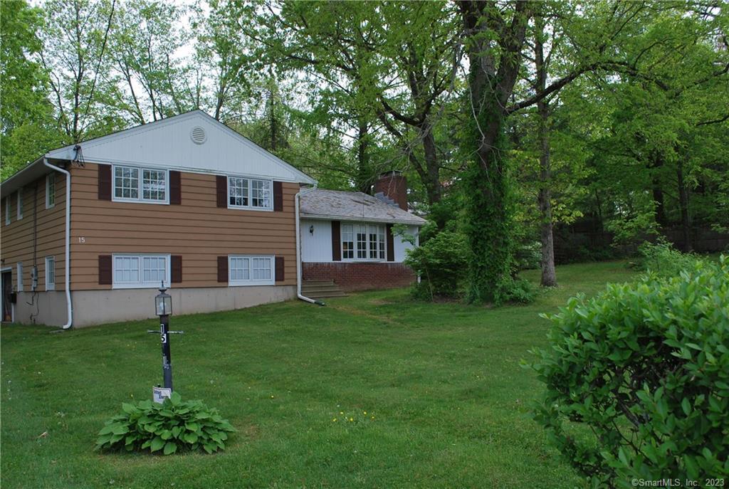 15 N Road Woodbury, CT 06798 - Photo 1 of 1 Front View