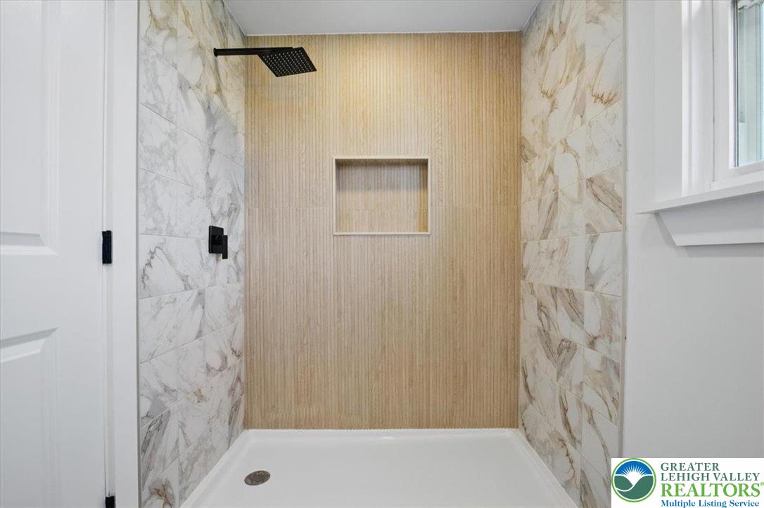 402 Cherry Hill Road Nazareth, PA 18064 - Photo 13 of 31 Gallery Image 13