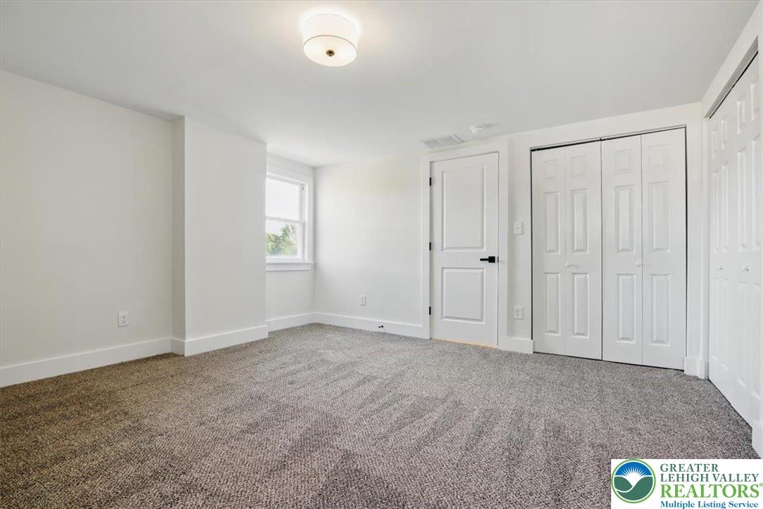 402 Cherry Hill Road Nazareth, PA 18064 - Photo 15 of 31 Gallery Image 15