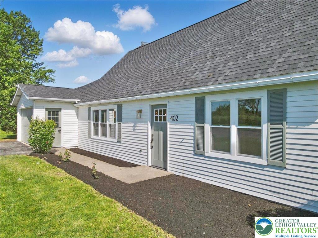 402 Cherry Hill Road Nazareth, PA 18064 - Photo 2 of 31 Gallery Image 2