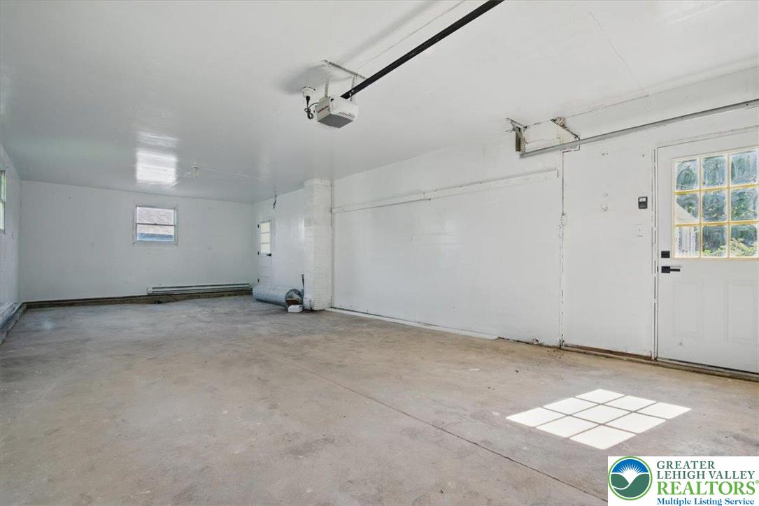 402 Cherry Hill Road Nazareth, PA 18064 - Photo 25 of 31 Gallery Image 25