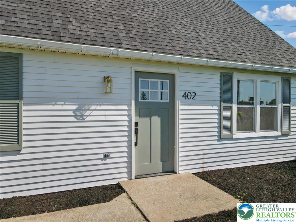 402 Cherry Hill Road Nazareth, PA 18064 - Photo 3 of 31 Gallery Image 3