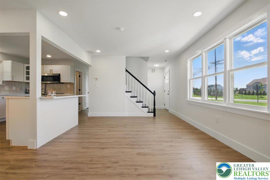 402 Cherry Hill Road Nazareth, PA 18064 - Photo 6 of 31 Gallery Image 6