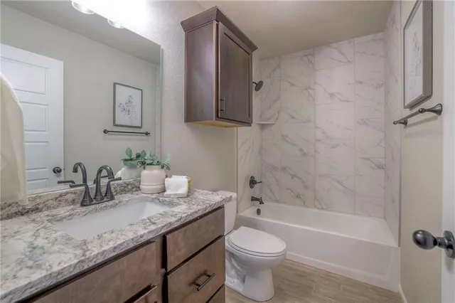 $456,850 | 26563 West 83rd Terrace, Lenexa, KS 66227