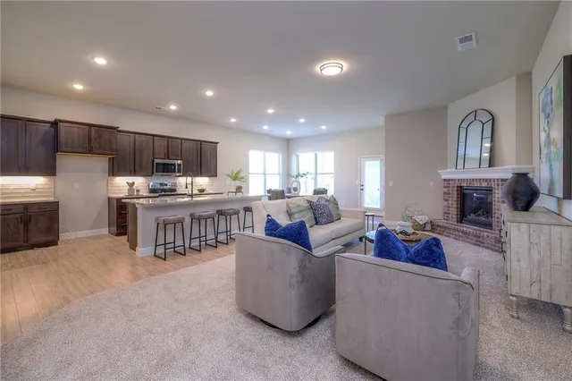 $456,850 | 26563 West 83rd Terrace, Lenexa, KS 66227