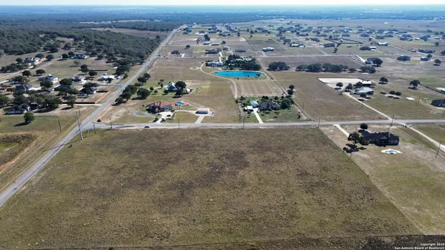 $149,900 | 100 Scenic Hills Drive, La Vernia, TX 78121