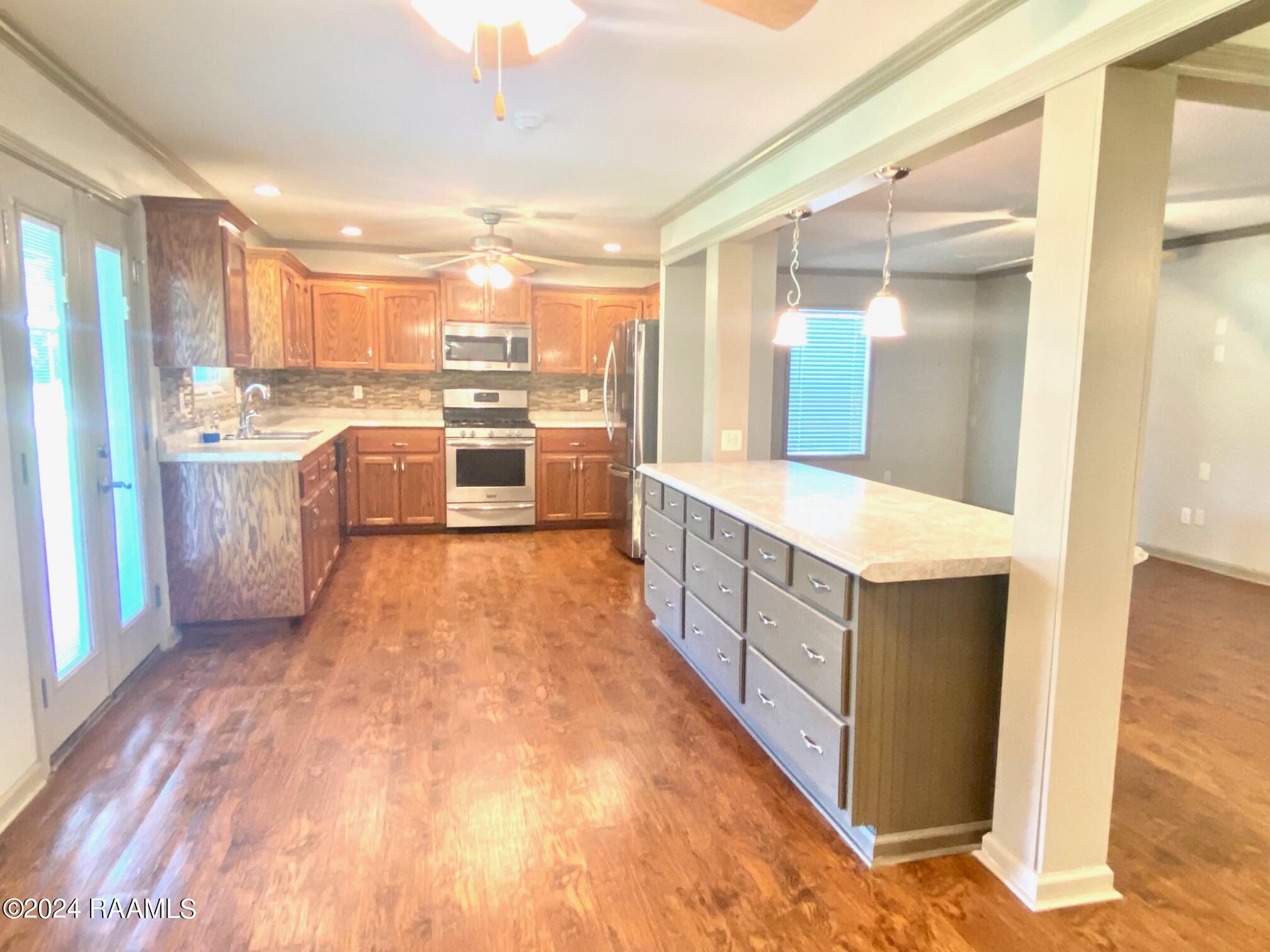 353 Welch Road Rayne, LA 70578 - Photo 7 of 37 kitchen