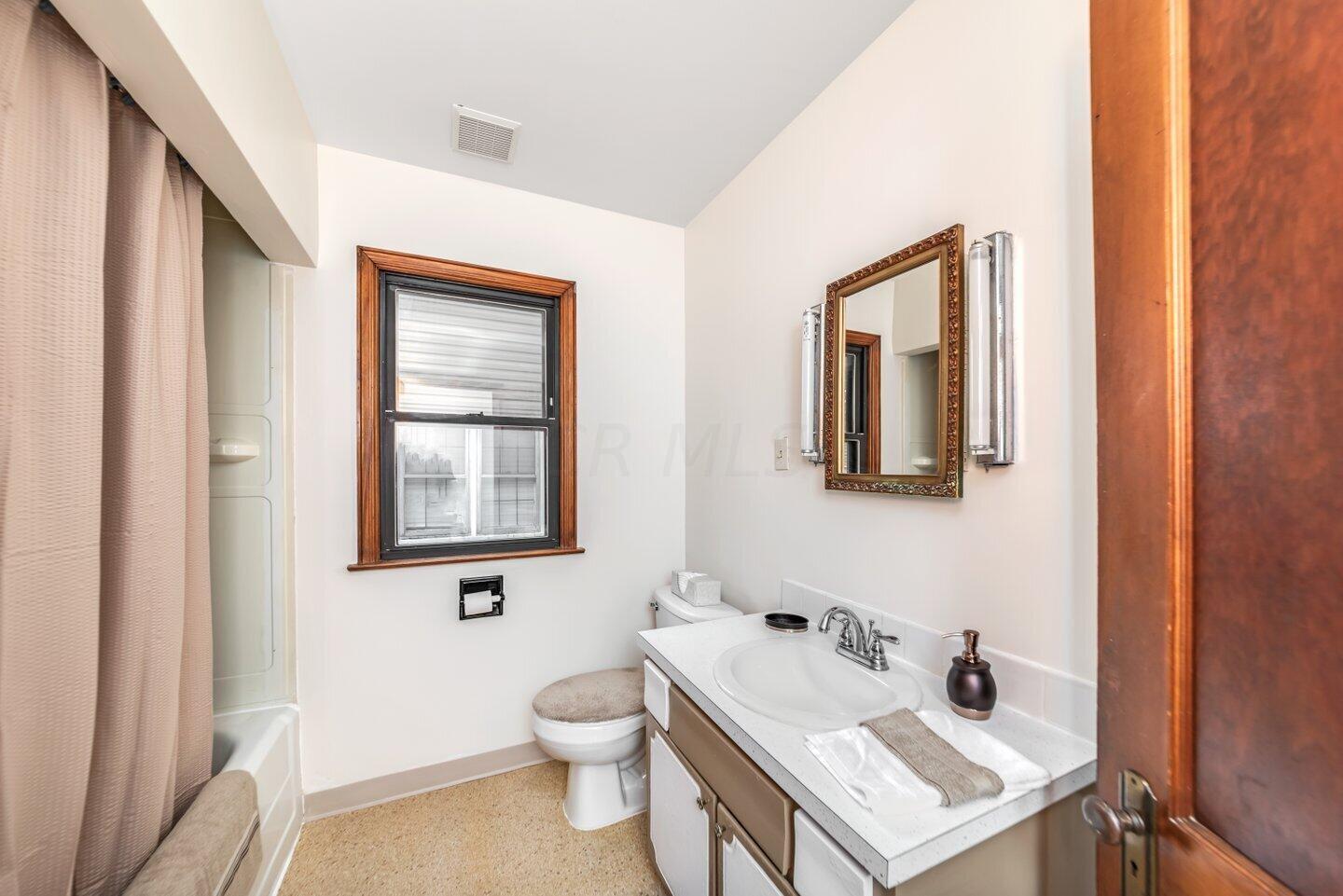518 Crestview Road Columbus, OH 43202 - Photo 16 of 30 Gallery Image 16
