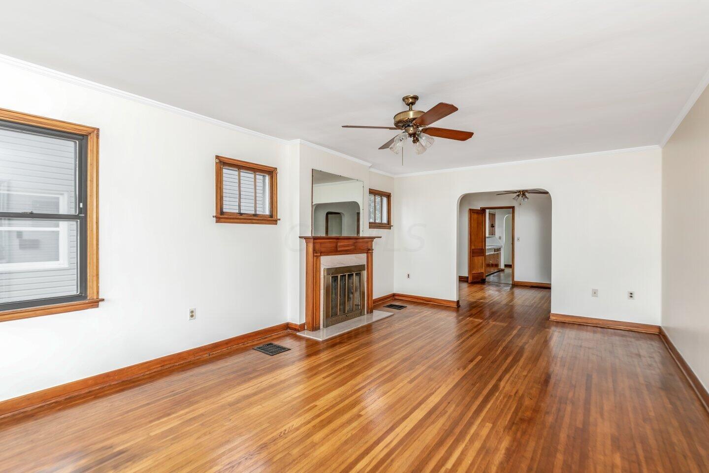 518 Crestview Road Columbus, OH 43202 - Photo 4 of 30 Gallery Image 4