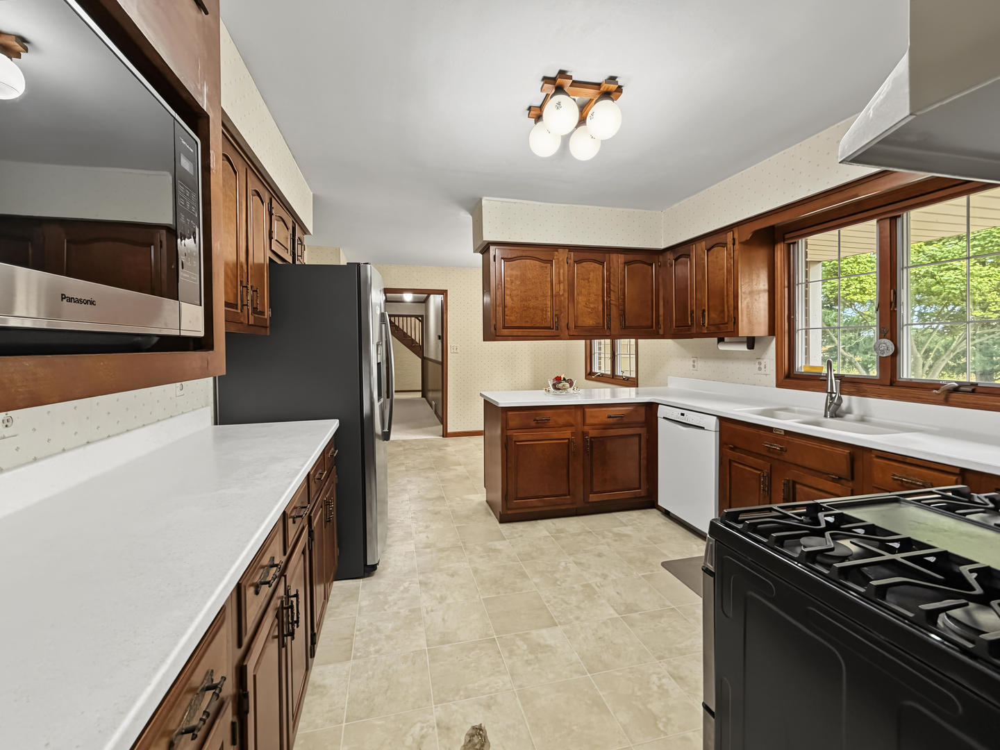 2016 2100 North Road Watseka, IL 60970 - Photo 8 of 41 Gallery Image 8