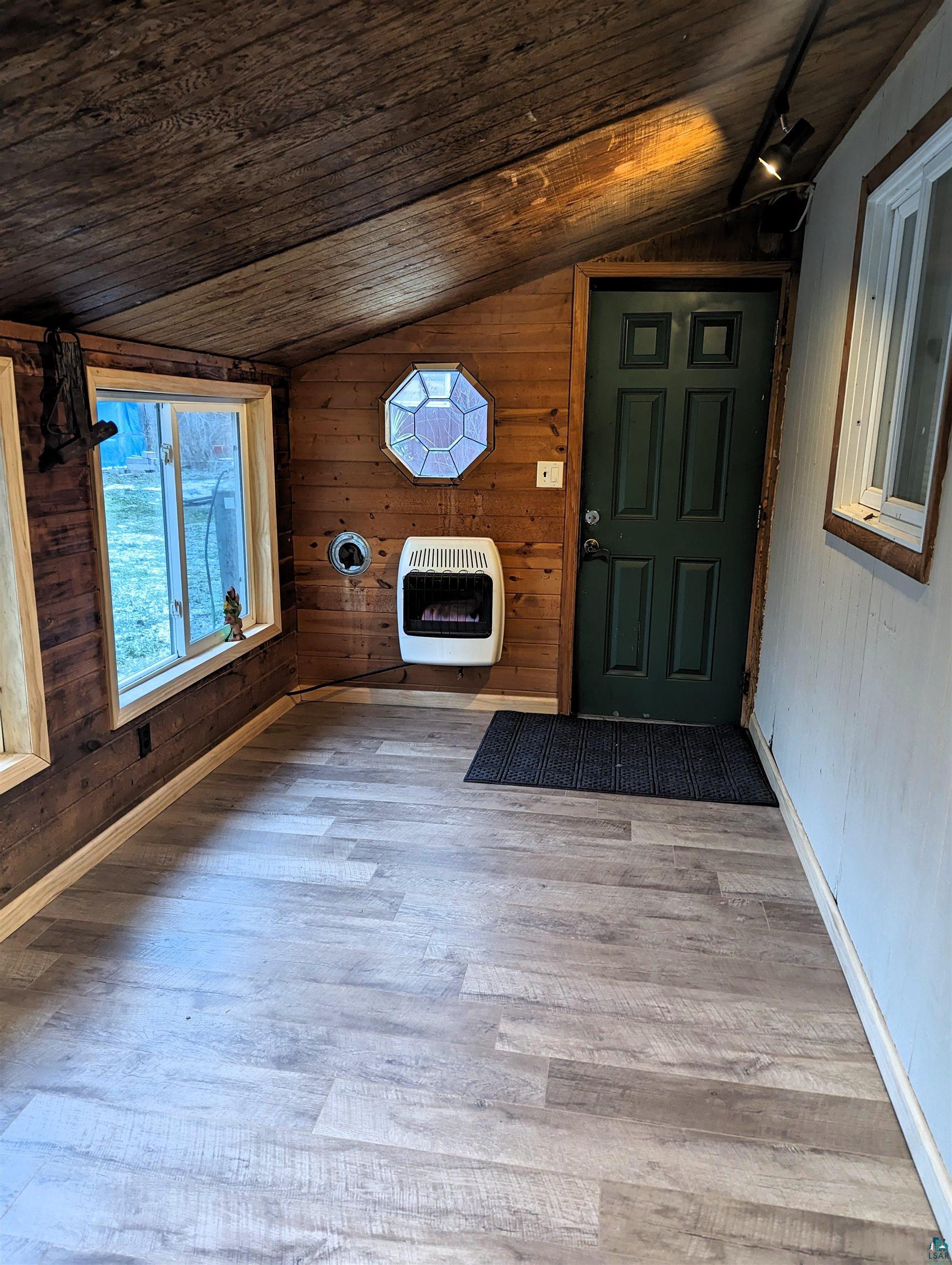 3122 South Camp Amnicon Road South Range, WI 54874 - Photo 5 of 38 Gallery Image 5