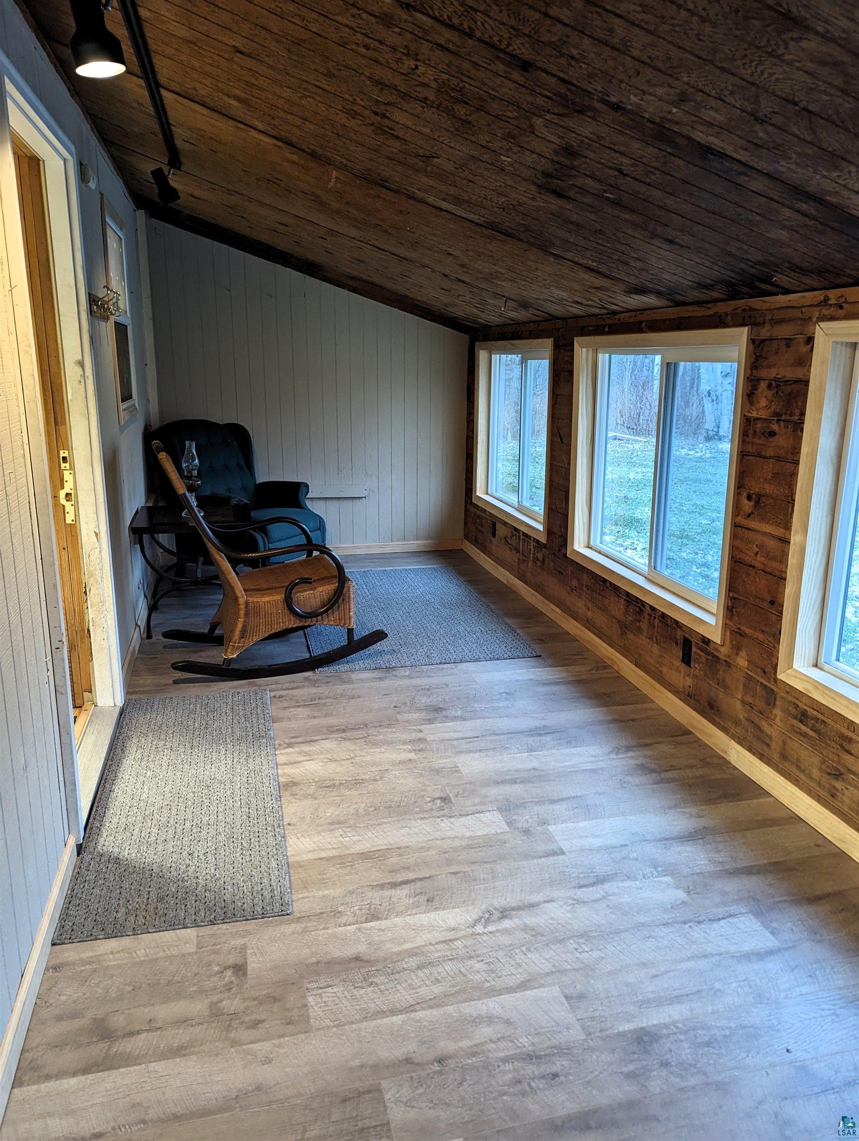 3122 South Camp Amnicon Road South Range, WI 54874 - Photo 6 of 38 Gallery Image 6