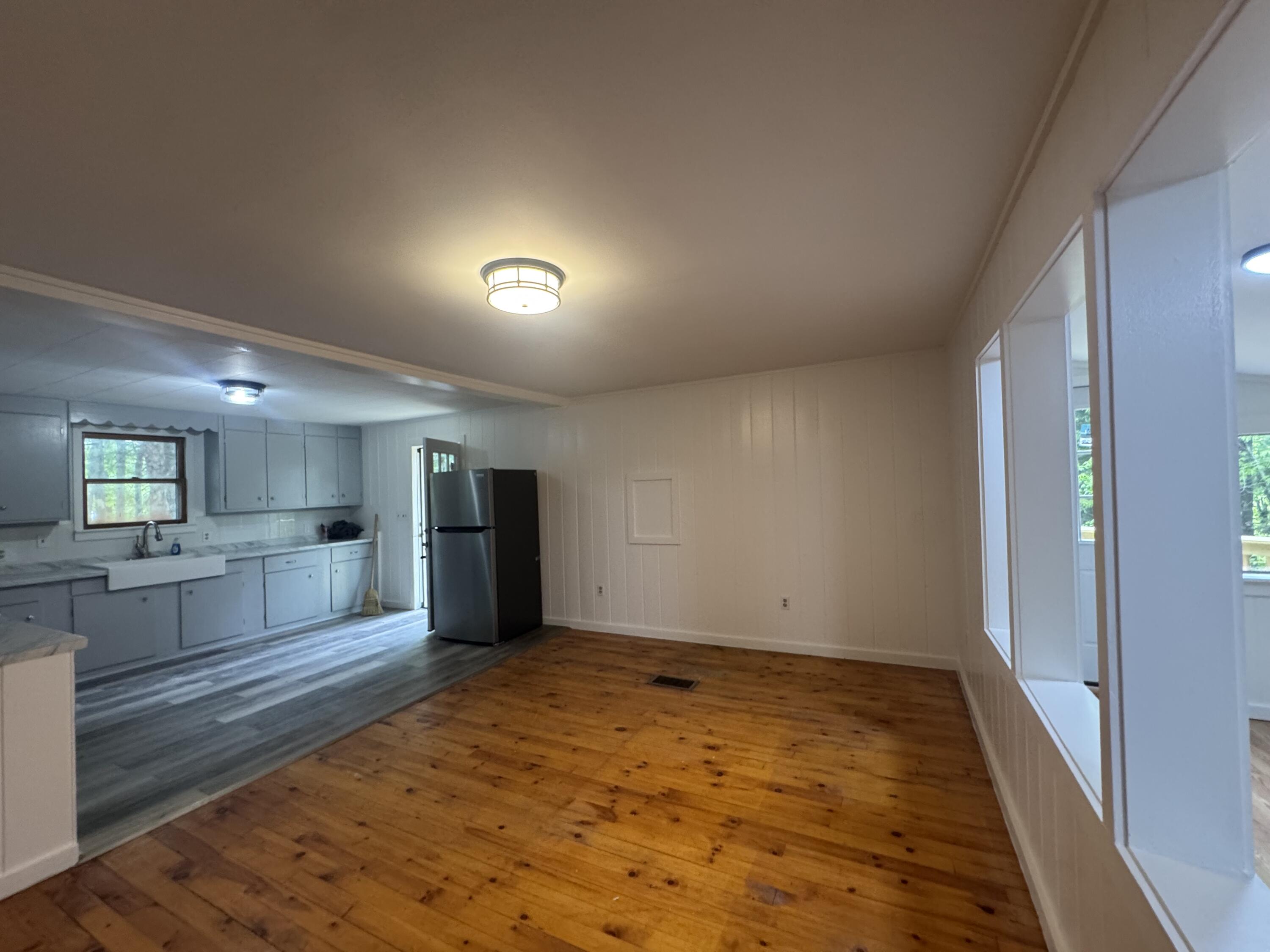 140 Central Avenue Limerick, ME 04048 - Photo 6 of 13 Central living