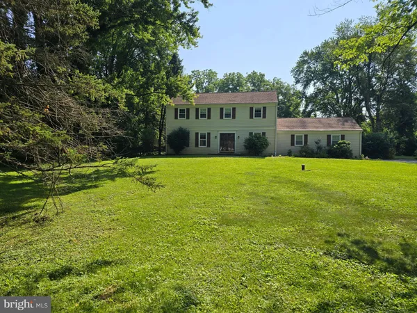 $700,000 | 710 Willowdale Lane, Kennett Square, PA 19348
