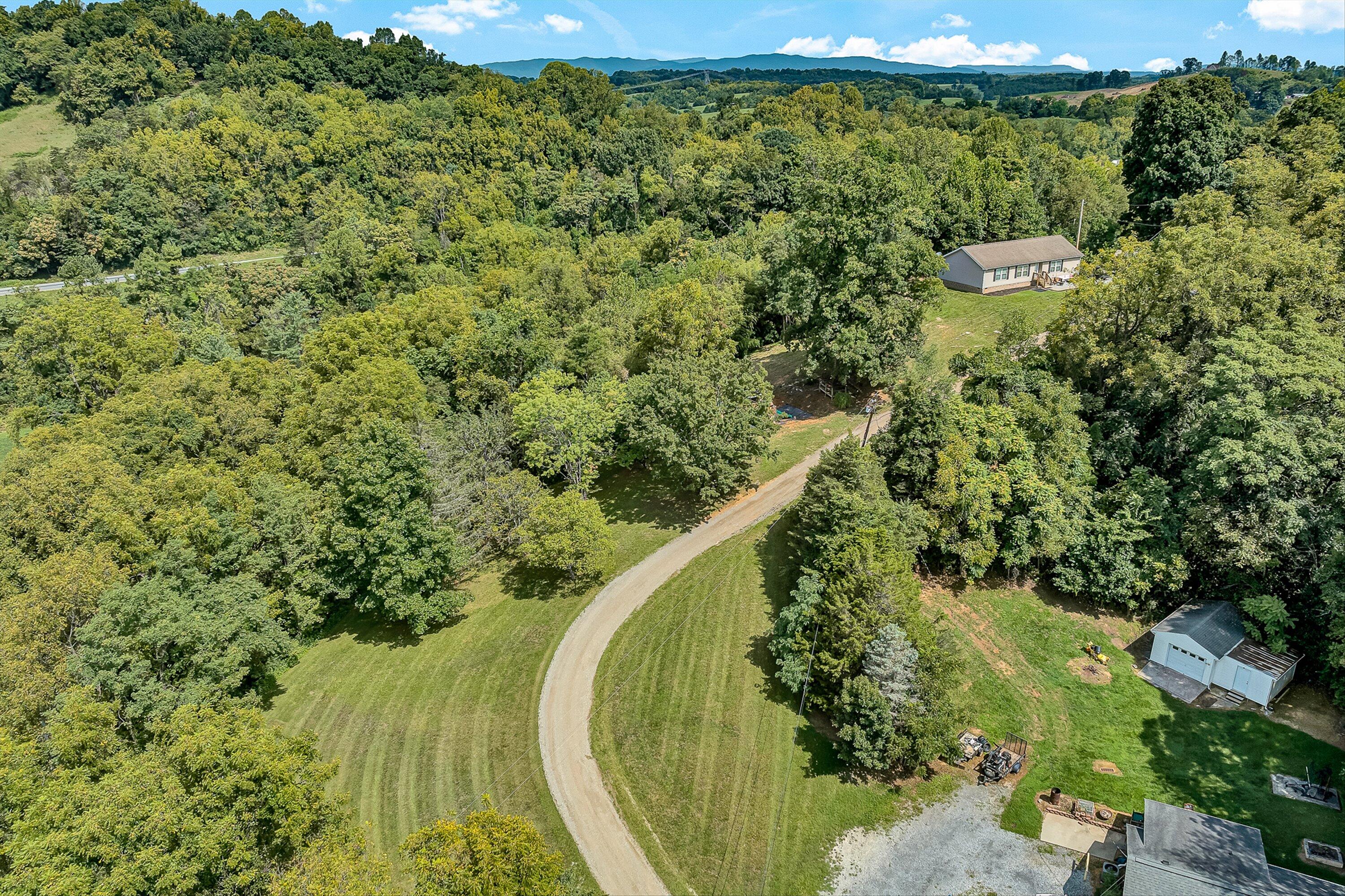 75 Walnut Ridge Road Troutville, VA 24175 - Photo 40 of 41 IMG_1969