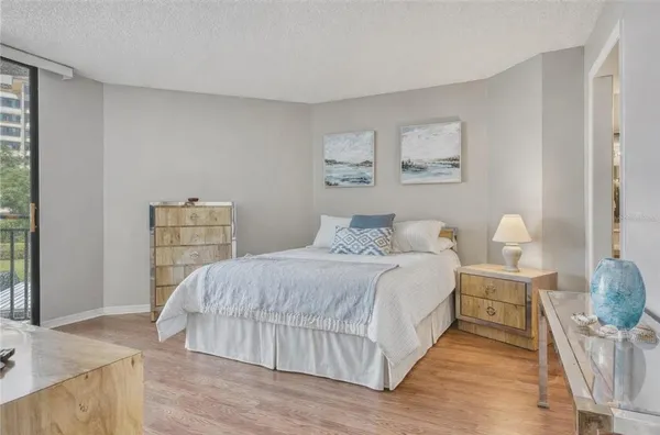 $2,900 | 690 Island Way, Unit 307, Clearwater Beach, FL 33767