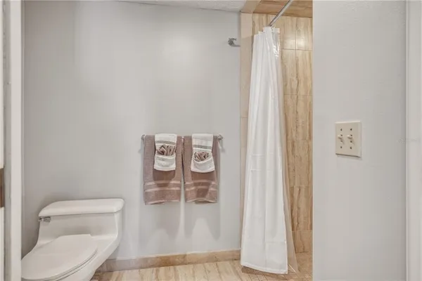 $2,900 | 690 Island Way, Unit 307, Clearwater Beach, FL 33767