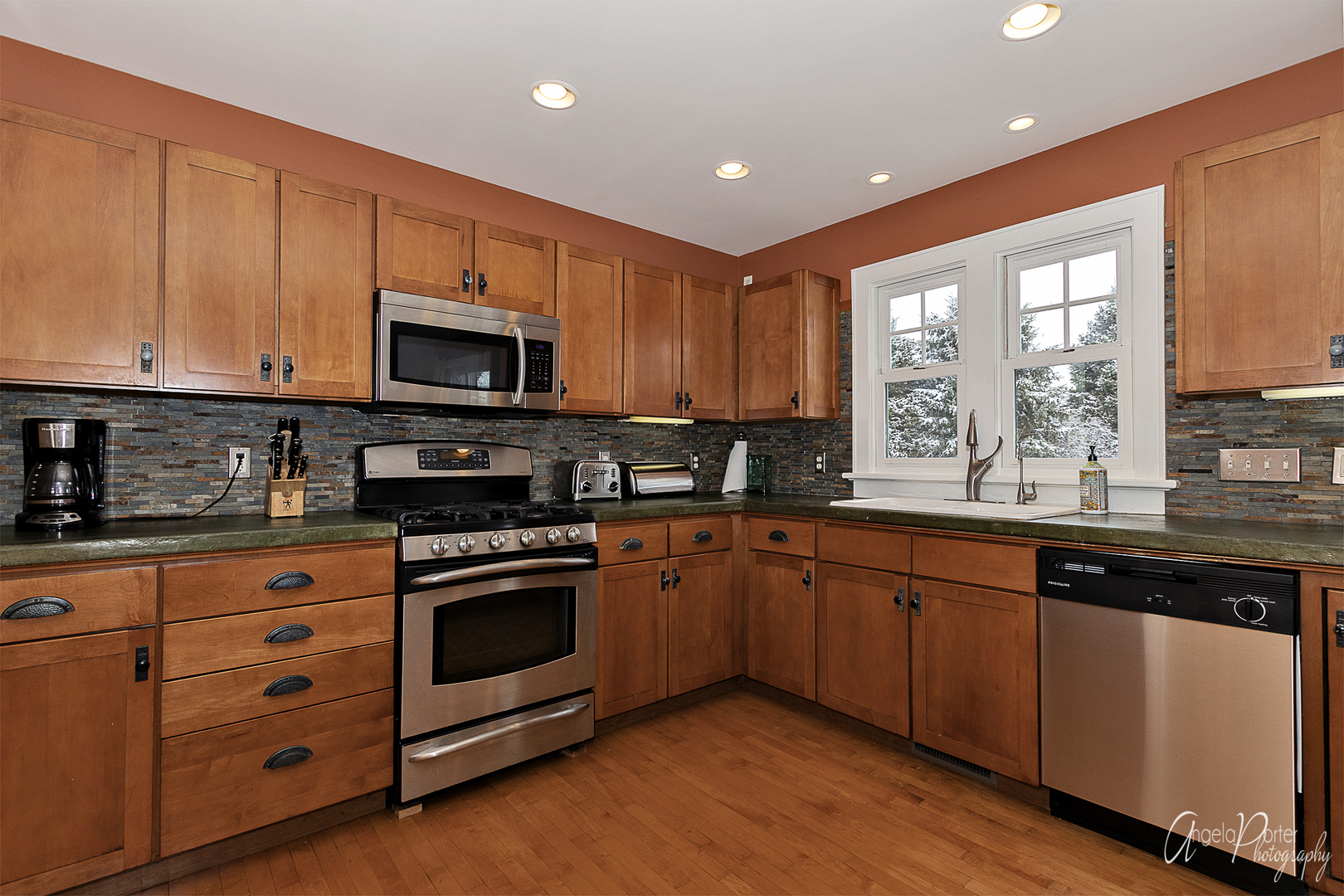 912 Ridgeway Trail McHenry, IL 60050 - Photo 13 of 40