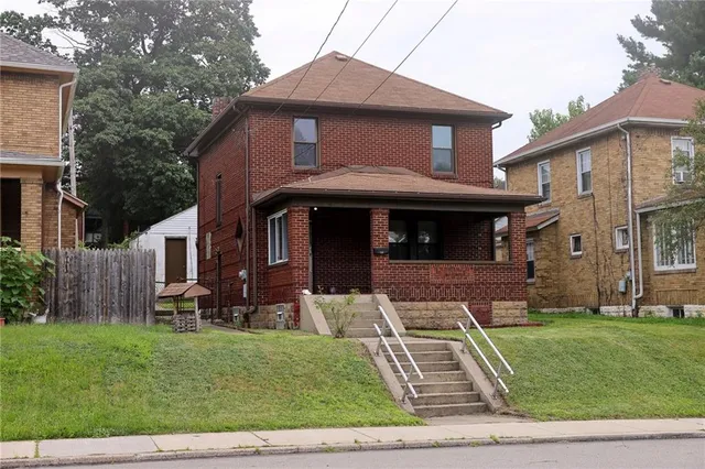 $159,900 | 737 St Clair Avenue, Clairton, PA 15025