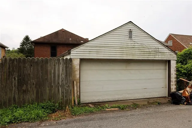 $159,900 | 737 St Clair Avenue, Clairton, PA 15025