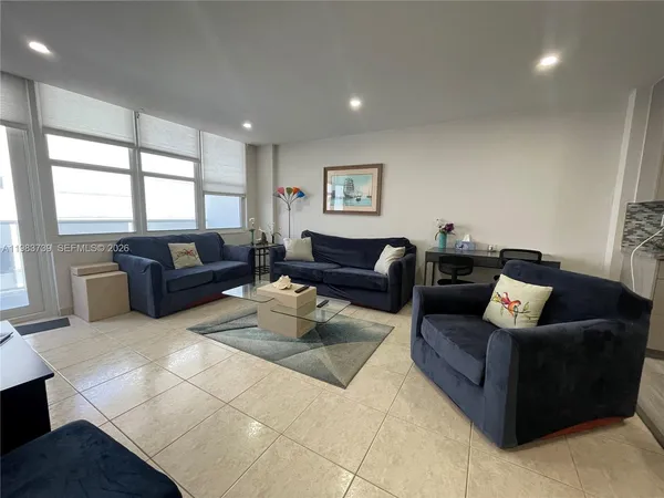 $2,600 | 3725 South Ocean Drive, Unit 911, Hollywood, FL 33019