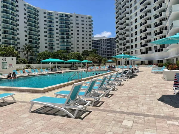 $2,600 | 3725 South Ocean Drive, Unit 911, Hollywood, FL 33019