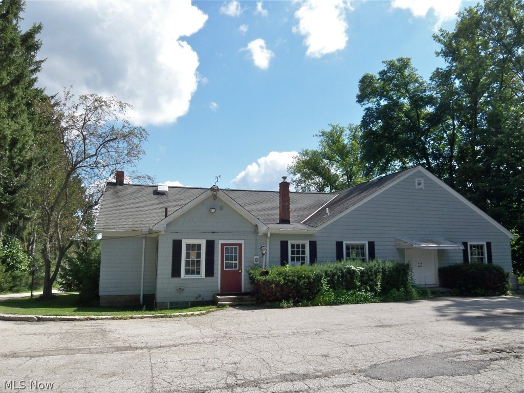 4160 Lander Road Chagrin Falls, OH 44022 - Photo 7 of 16 Rear view of home.