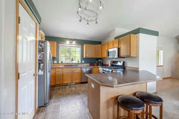 $999,000 | 30267 North Wheatridge Road, Athol, ID 83801