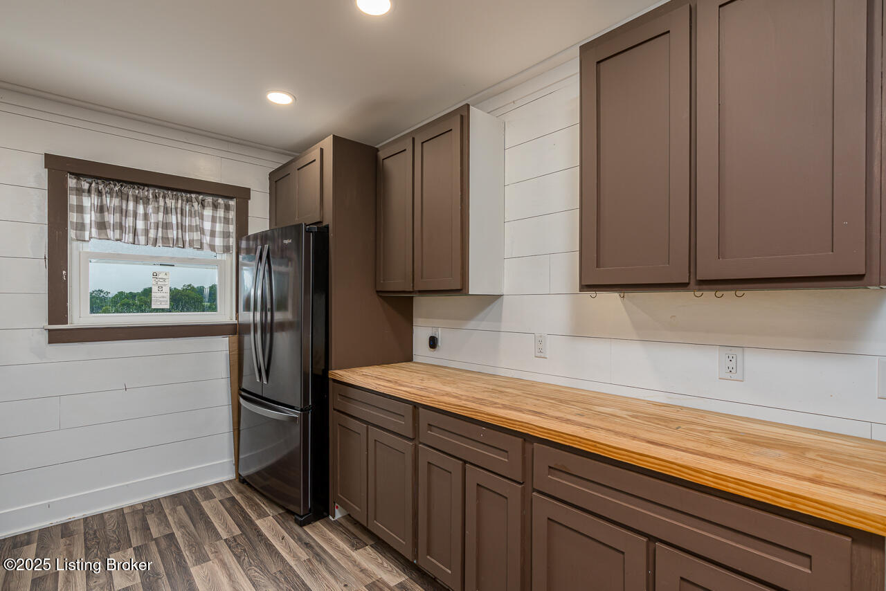 305 Curry Road Summersville, KY 42782 - Photo 7 of 23 DSC08736-Edit