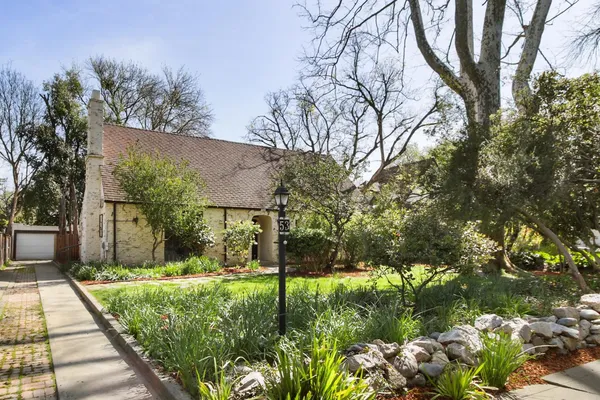 $1,799,000 | 53 College Park, Davis, CA 95616