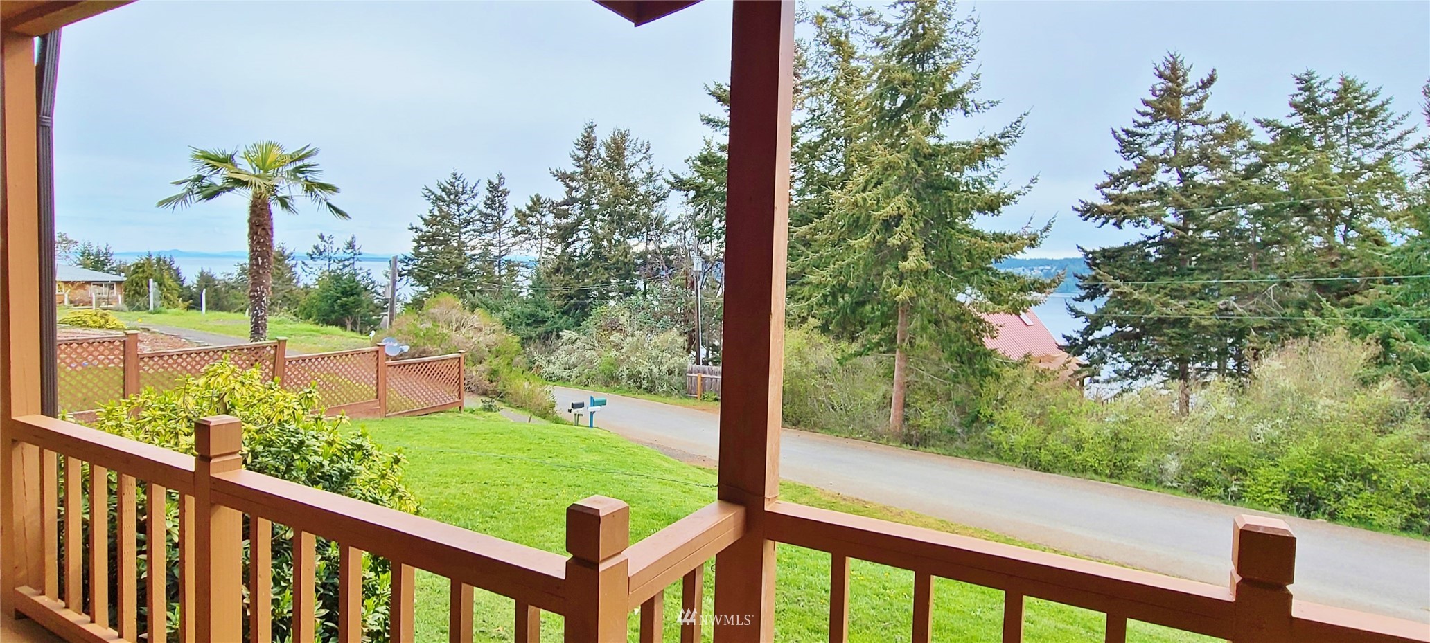 410 Discovery Way Sequim, WA 98382 - Photo 32 of 34 a view of a garden from a balcony
