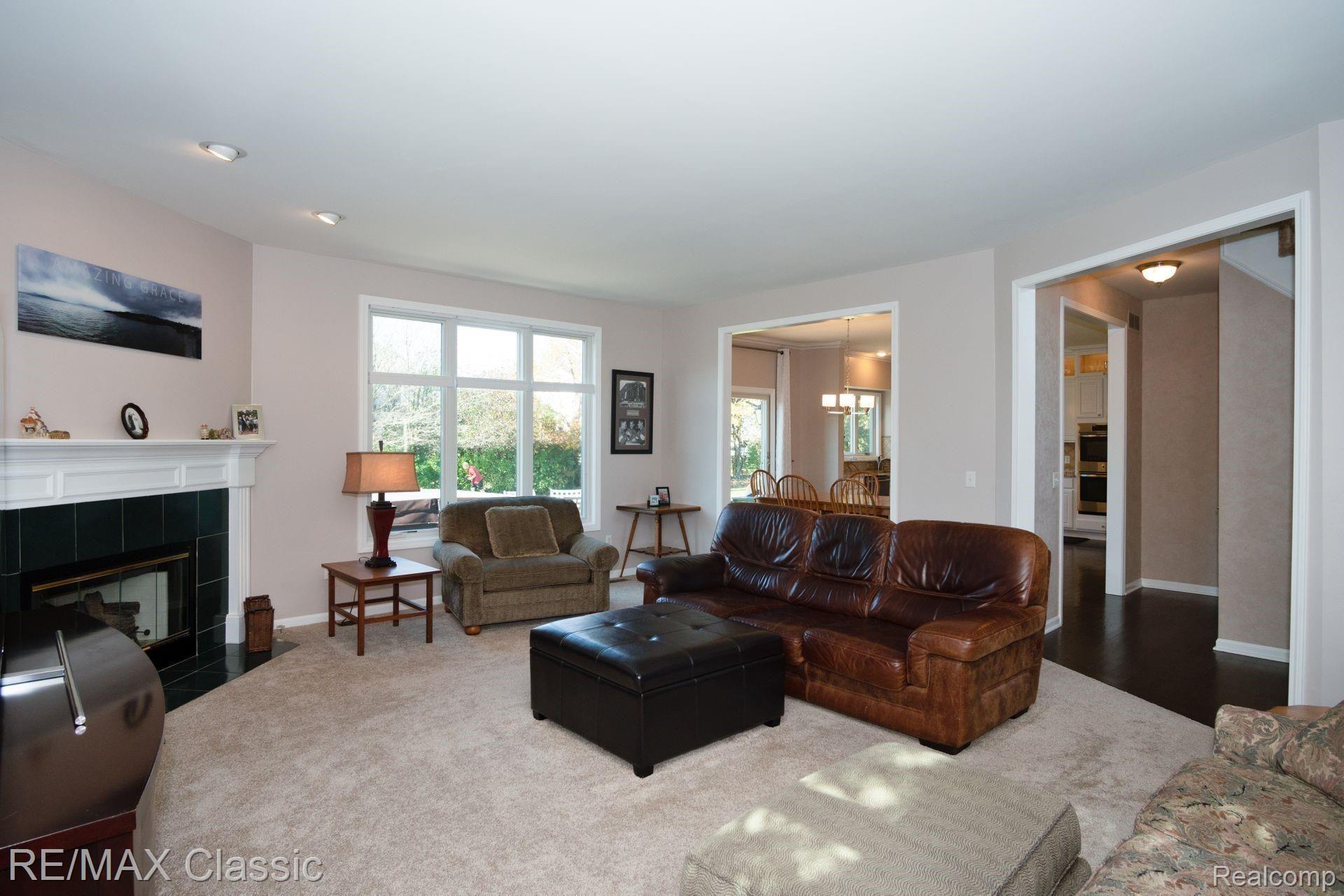 47886 Pavillon Road Canton, MI 48188 - Photo 8 of 31 8.jpg