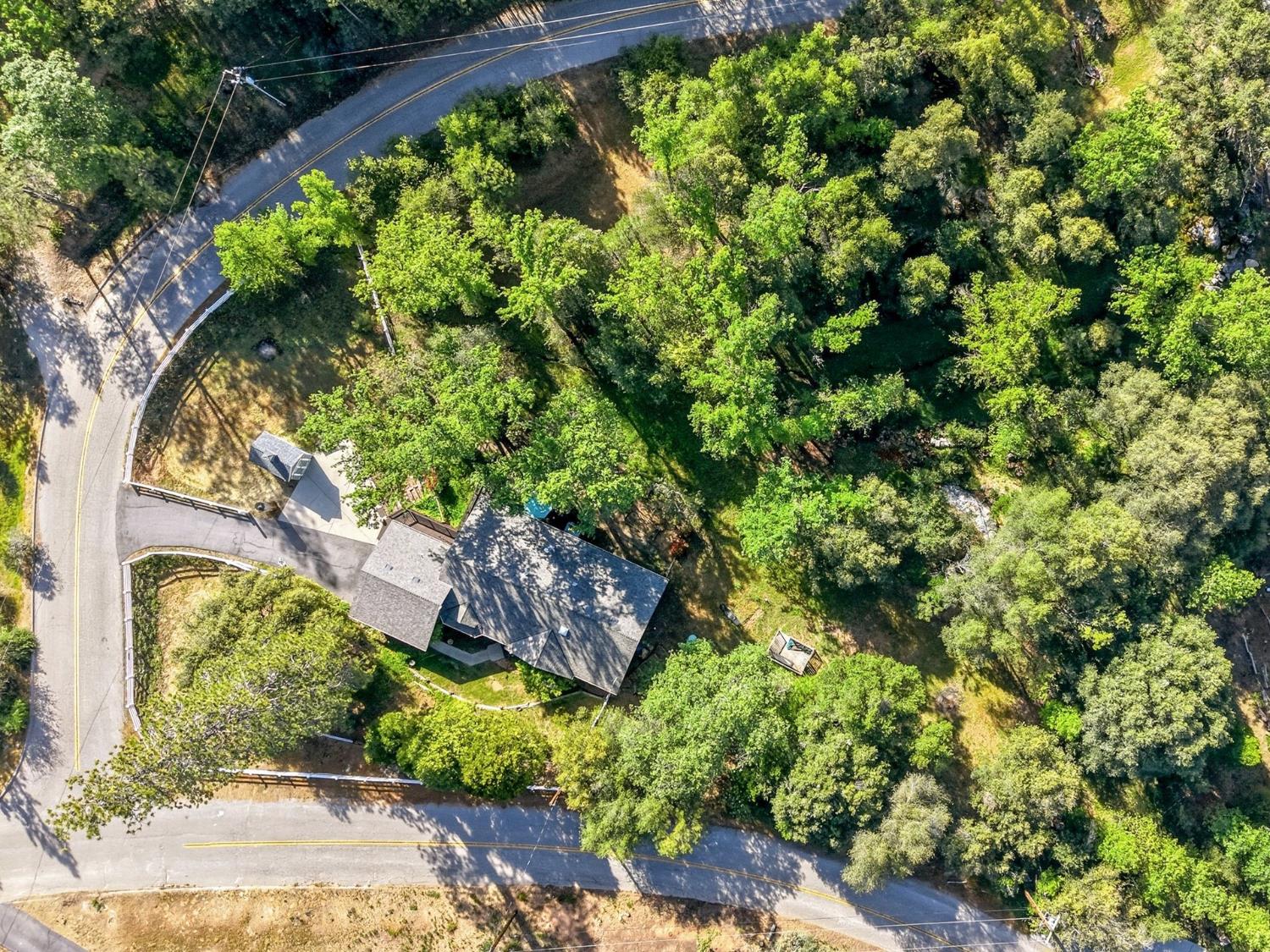 37927 China Creek Road Oakhurst, CA 93644 - Photo 36 of 38